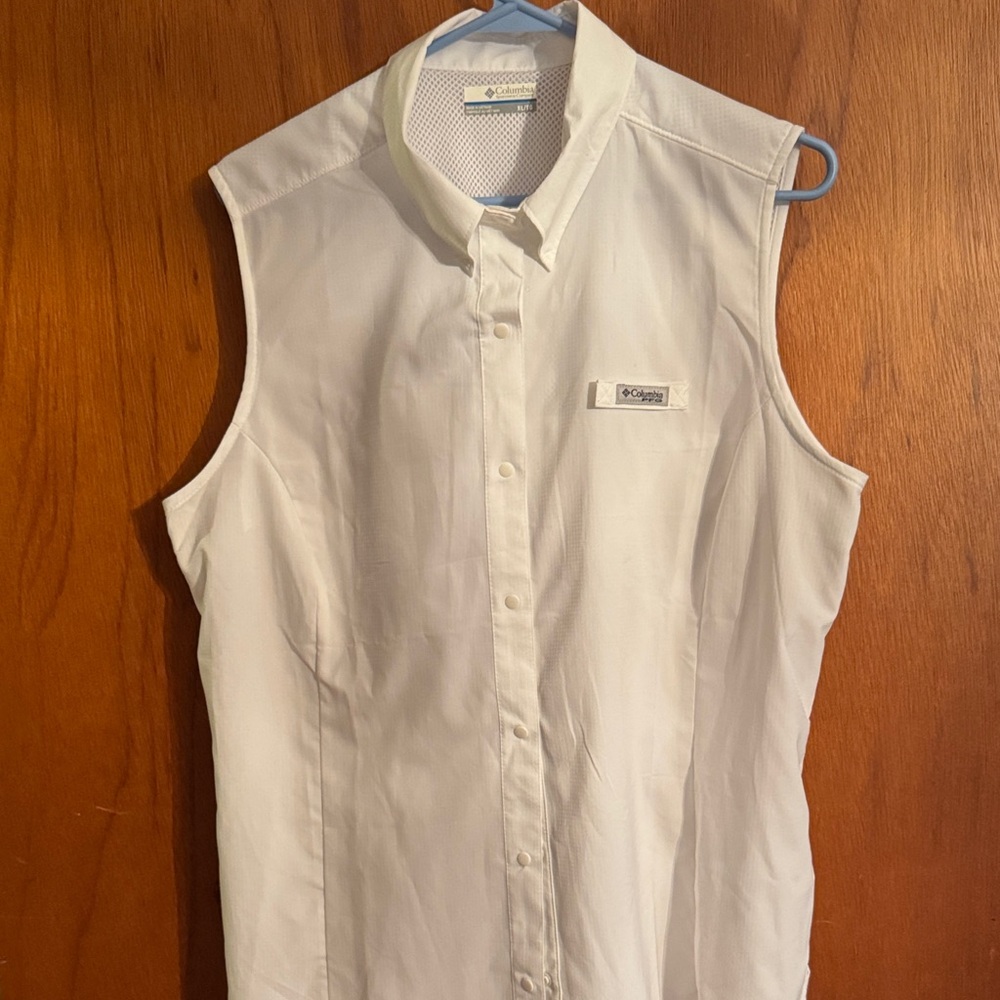 Vented Women’s PFG shirt